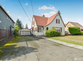7024 S Park Ave, Tacoma, WA