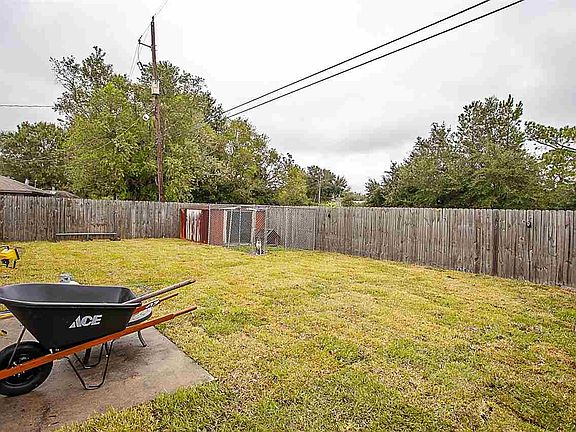 3rd image of 2325 Willowglen Dr