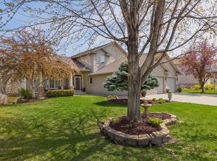 1989 Staghorn Dr, Shakopee, MN 55379