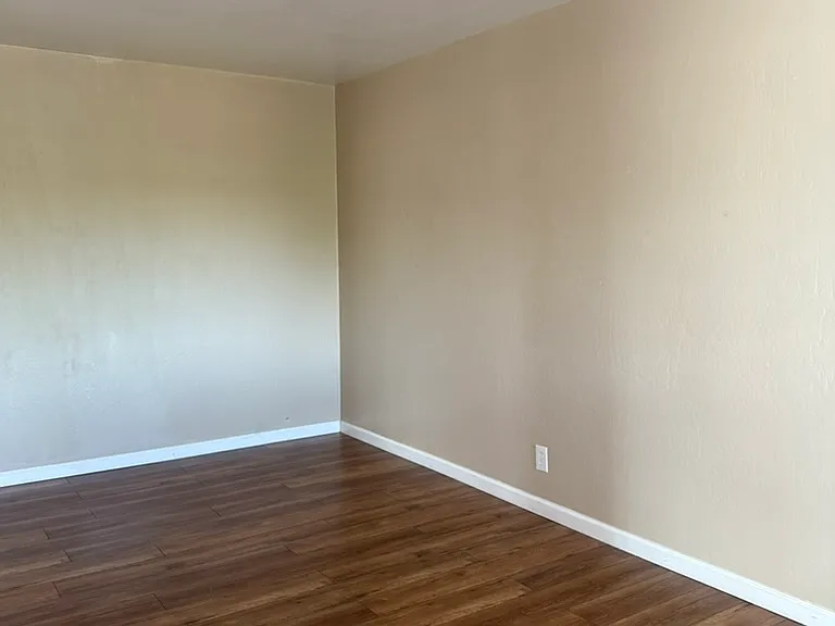 755 E Duane Ave #H — Photo 30