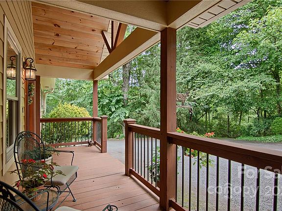 4th image of 224 Creeks Edge Dr