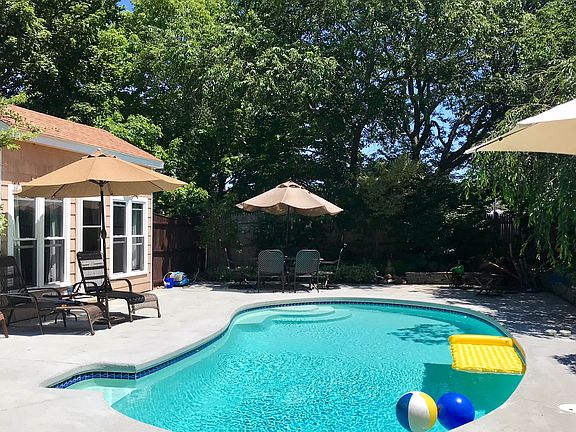 Gunite Pool