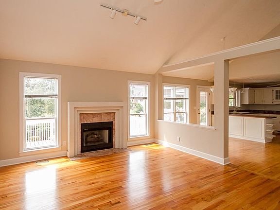 5th image of 540 Lake Santee Dr