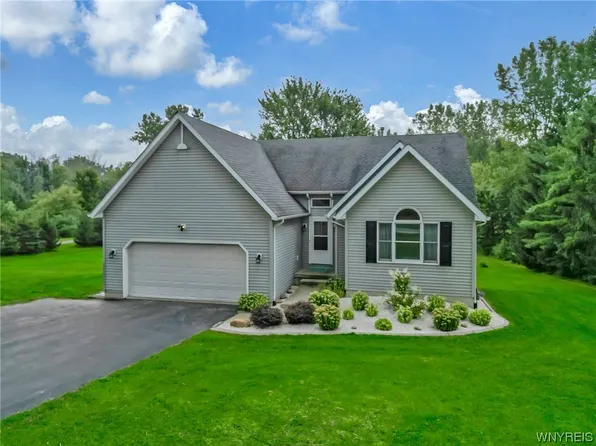 12493 Clinton St, Alden, NY 14004