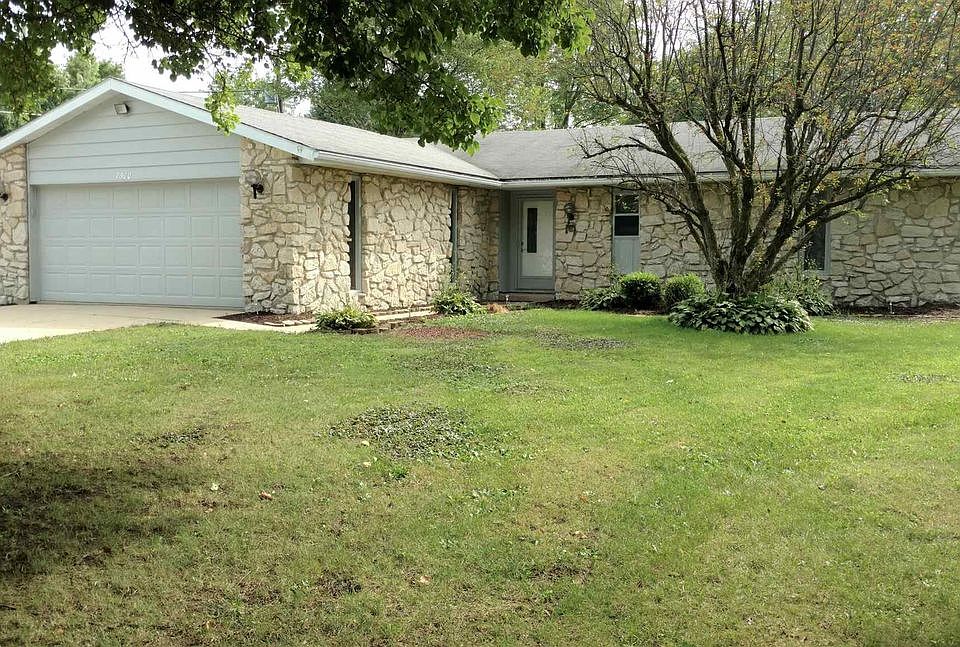 1st image of 7500 N Vickie Dr