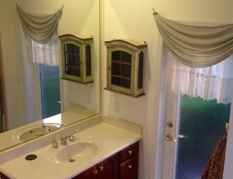 1357 Thornapple Dr — Photo 22
