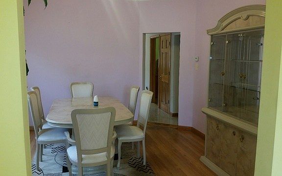 3rd image of 5821 W Warwick Ave #1