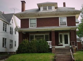 311 E 2nd Ave, Monmouth, IL 61462