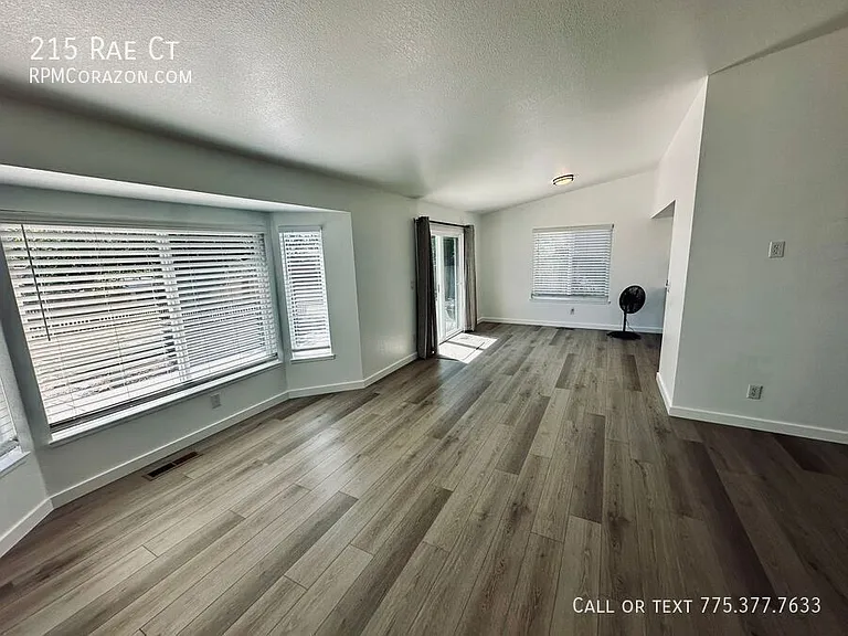 215 Rae Ct — Photo 15