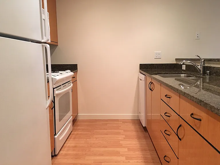 NEWELL COURT APARTMENTS — Photo 11