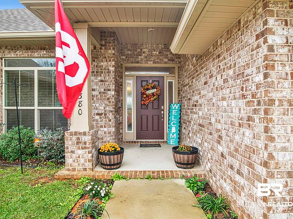3rd image of 16380 Edgewater Cir