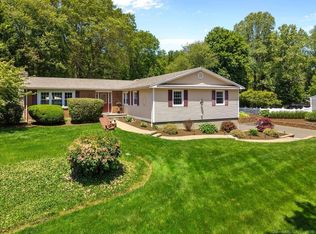 452 Burnt Plains Rd, Milford, CT 06461