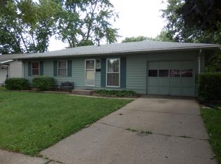 3426 College Ave, Davenport, IA 52807