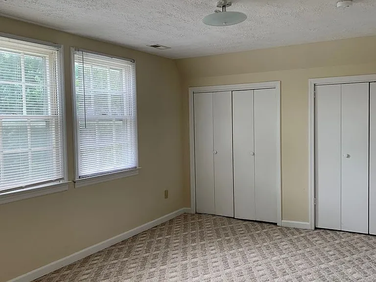 208 Woodbine Dr — Photo 20