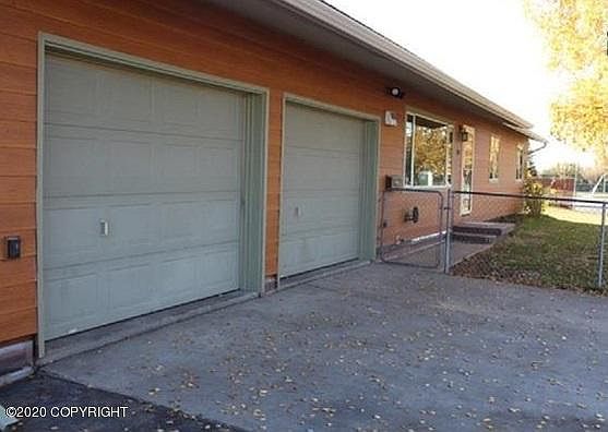 1st image of 321 Island Dr S