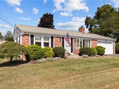 5 Cedarwood Dr, Riverside, RI, 02915