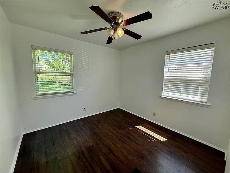 4114 Mustang St — Photo 14