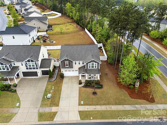 3rd image of 14206 Ridgewater Way