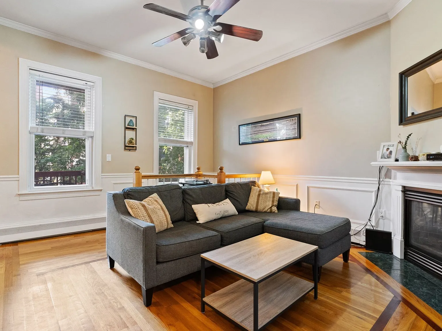 2 bed, 1.0 bath, 772 sqft, $3,000 — Photo 1