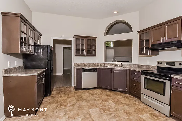 106 Ascot Ct — Photo 6