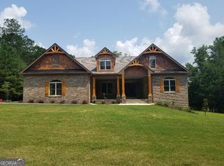 407 Saint Regis Dr, Oxford, GA 30054