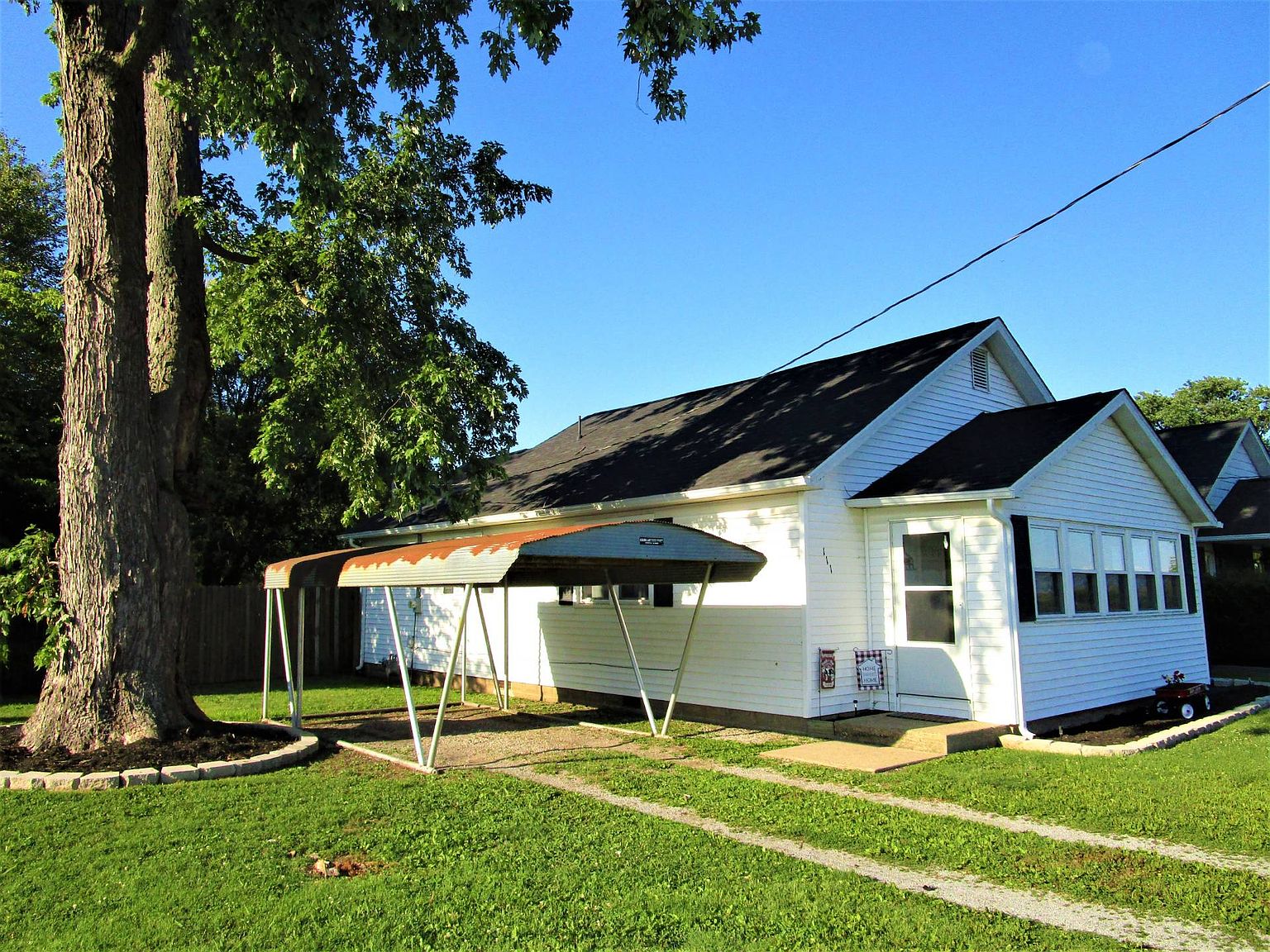 111 E Main St, Crossville, IL 62827 MLS 11190024 Zillow