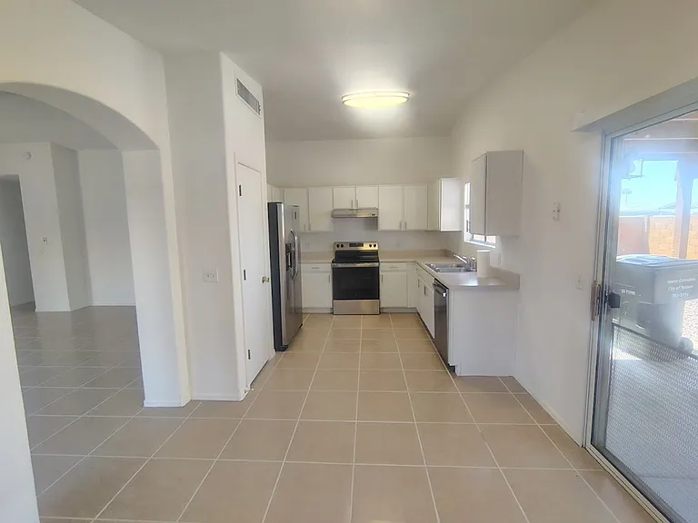 3530 W Ethan Crossing Ln — Photo 5