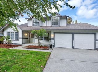 2150 Miss Ellis Loop NE, Poulsbo, WA 98370