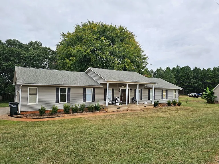 Baxter Ln — Photo 8