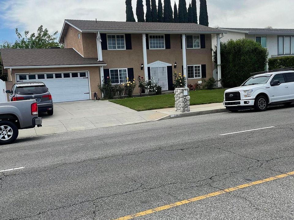 1st image of 2442 Royal Ave