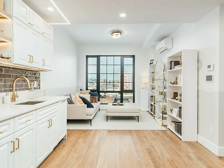 115 Stanwix St #205 — Photo 1