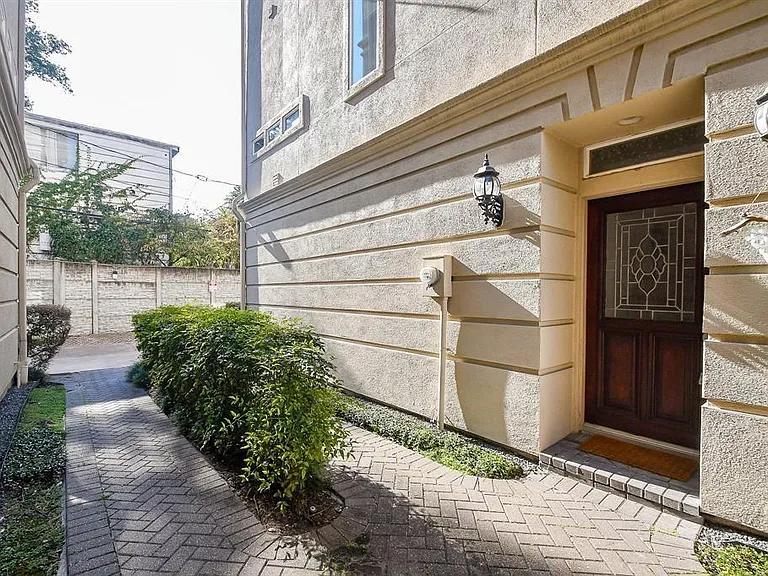 1515 Hyde Park Blvd #39 — Photo 31