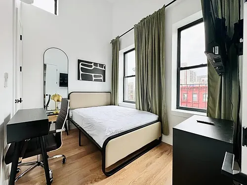 104 Graham Ave #4-196 Photo 1
