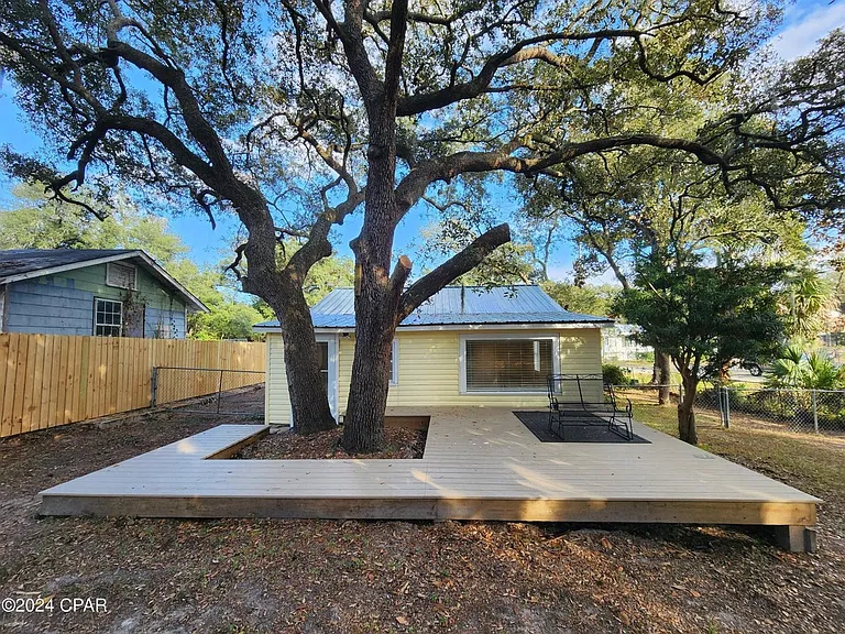 1719 Stephens Ave — Photo 10