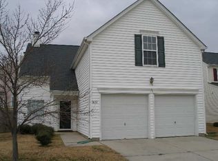 1616 Pebble Ridge Dr, Raleigh, NC 27610