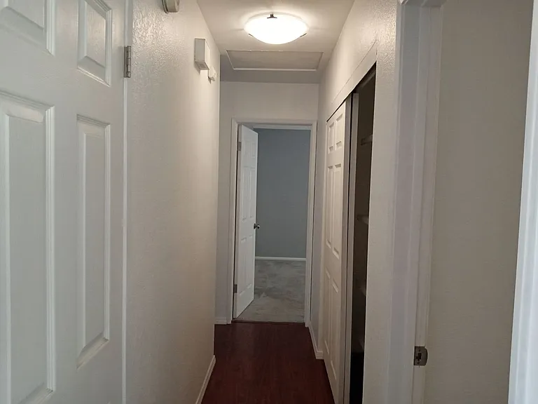 7052 Alpine Ave — Photo 4