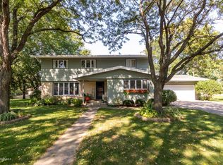 1006 W Lakewood Ave, Lake City, MN 55041