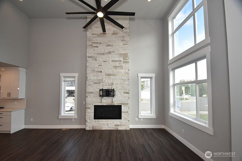 2nd image of 6219 Fernridge Court