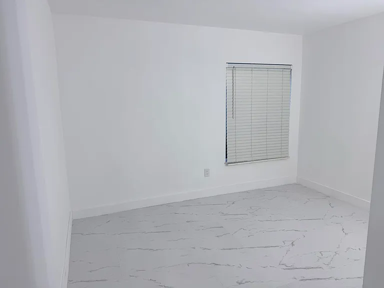 300 E Club Cir #107 — Photo 10