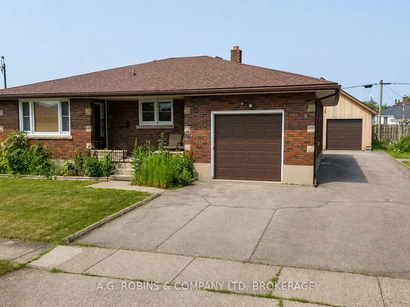 140 Classic Ave, Welland, ON L3B 1P7