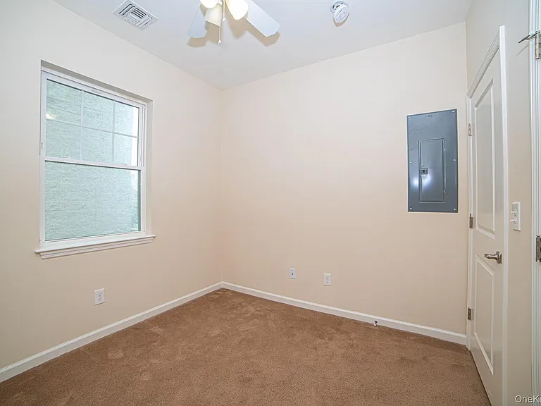 12 Sophia Ct — Photo 3