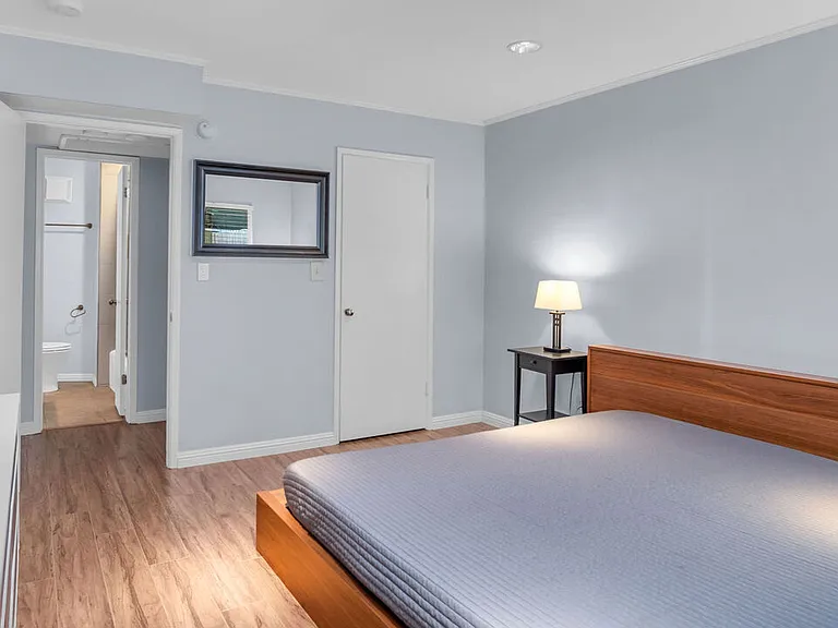 2260 N Cahuenga Blvd #106 — Photo 19