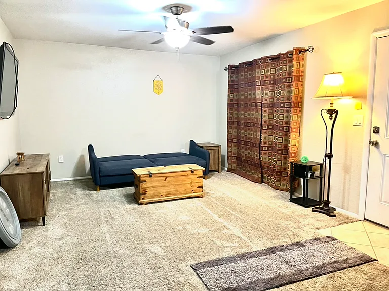 1014 E Spence Ave — Photo 5