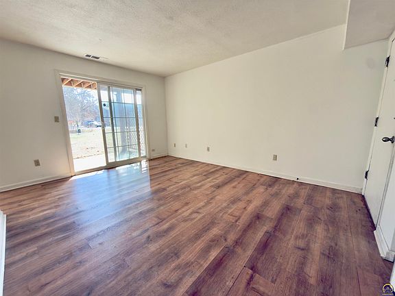 2nd image of 255 N Michigan St #Bdg