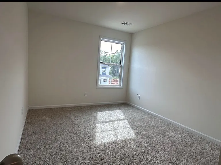 1102 Silverbend Trl #1 — Photo 14