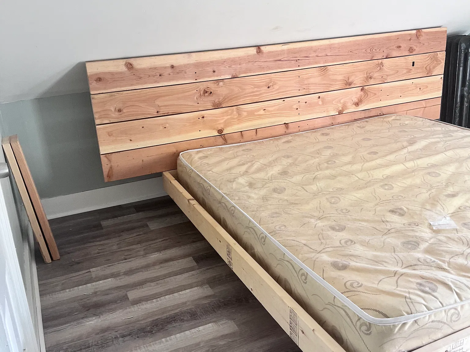 2 bed, 1000 sqft, $1,900 — Photo 2