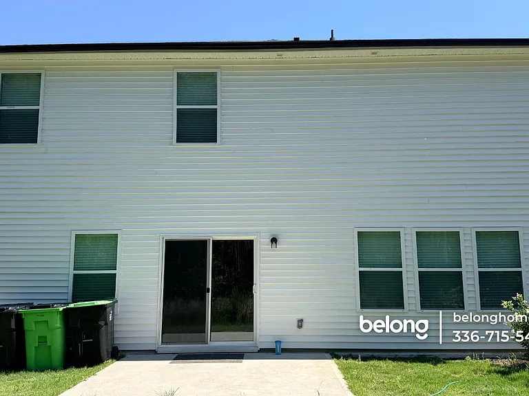 713 Riguard Way — Photo 6