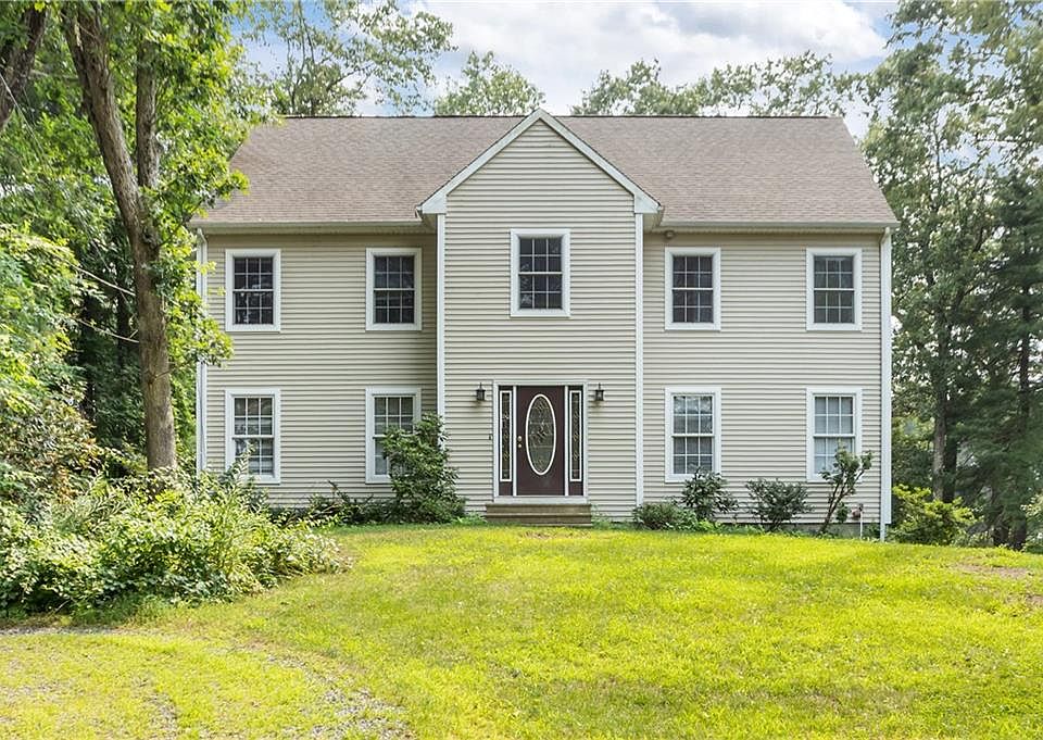 1st image of 22 Breezy Knoll Rd