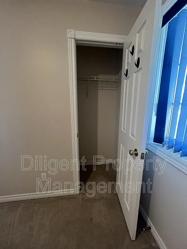 Photo 2 of 30 - 157 Milroy Dr #PROPERTY - Peterborough, ON Building Photo - 157 Milroy Dr #PROPERTY