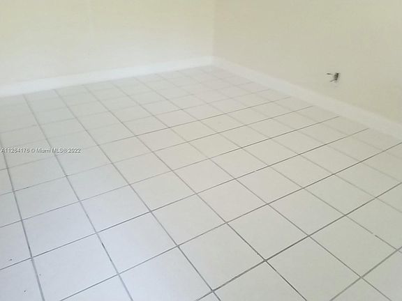 2nd image of 1718 Thomas St #2